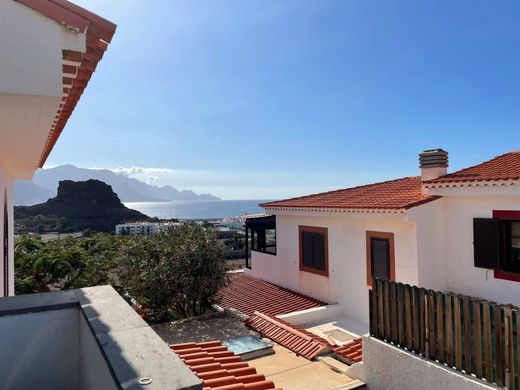 Apartment / Etagenwohnung in Agaete, Provinz Las Palmas