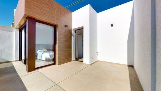 ‏בית חד-משפחתי ב  Algorfa, Provincia de Alicante