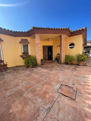 Detached House in Algeciras, Cadiz