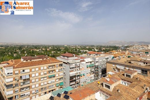 Apartment / Etagenwohnung in Granada, Andalusien