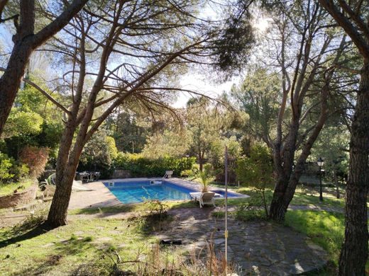 Terrain à Las Rozas de Madrid, Province de Madrid