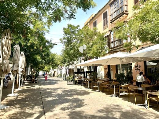 Apartment / Etagenwohnung in Palma de Mallorca, Balearen Inseln