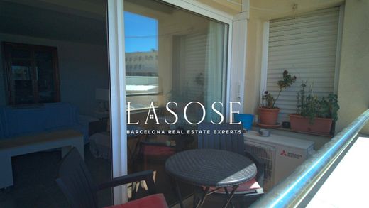 Apartment / Etagenwohnung in Barcelona, Provinz Barcelona