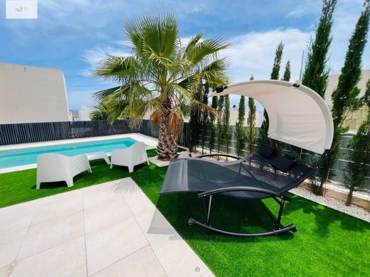 Detached House in Finestrat, Alicante