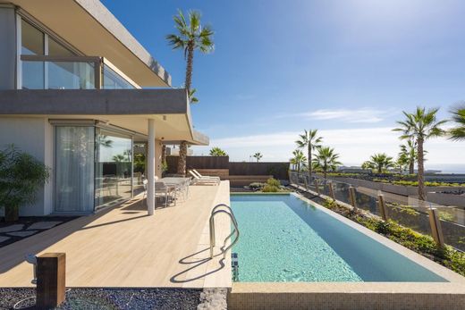 Villa in Guía de Isora, Province of Santa Cruz de Tenerife