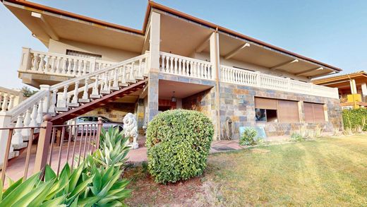 Detached House in Cordova, Province of Córdoba