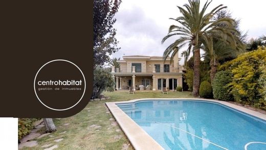 Detached House in Petrel, Province of Alicante
