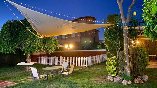 Vrijstaand huis in Zubia, Provincia de Granada