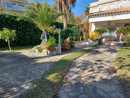 Einfamilienhaus in Cubelles, Provinz Barcelona