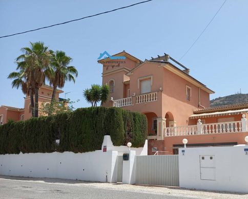 Detached House in l'Alfàs del Pi, Alicante