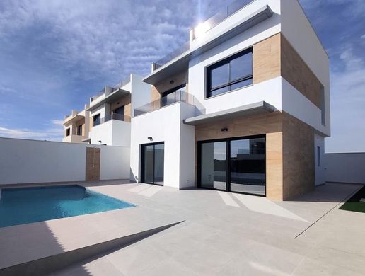 Luxus-Haus in Benijofar, Alicante