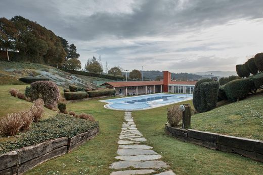 Villa multifamiliale à Oleiros, Provincia da Coruña