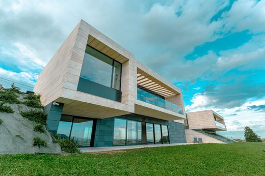 Igollo, カンタブリアのヴィラ