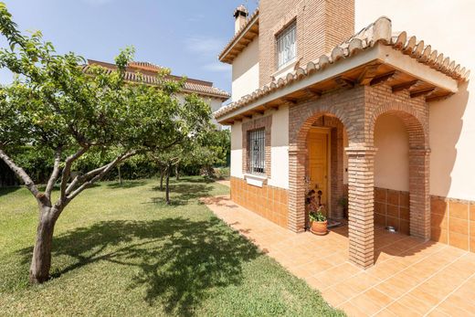Detached House in Huétor Vega, Granada