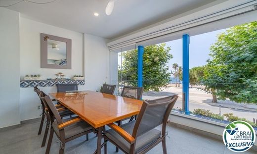 Apartment in Roses, Province of Girona