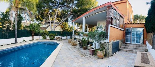 La Pobla de Vallbona, バレンシアの一戸建て住宅