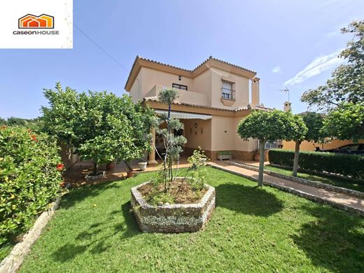 Detached House in Chiclana de la Frontera, Cadiz