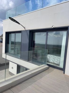 Villa in San Miguel de Salinas, Provincia de Alicante