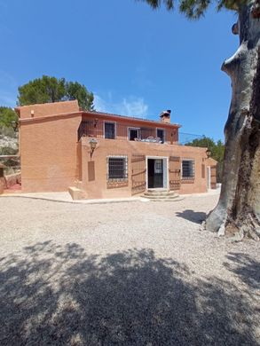 Einfamilienhaus in Orcheta, Alicante