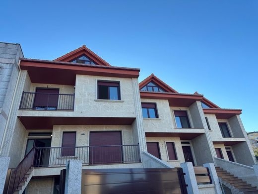 Einfamilienhaus in Vigo, Pontevedra