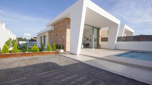 Detached House in Torrevieja, Alicante