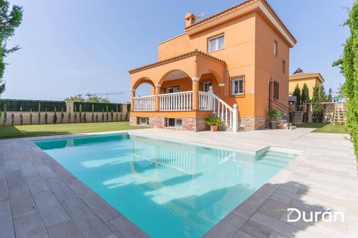 Vrijstaand huis in Almerimar, Almería