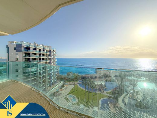 Apartment in Torrevieja, Alicante