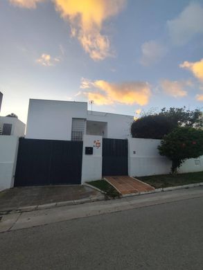 Casa Unifamiliare a La Línea de la Concepción, Cadice