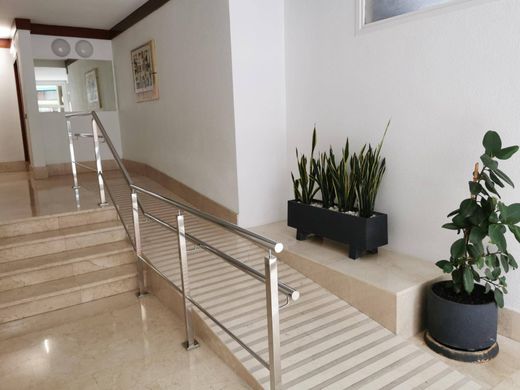 Apartment in Cornellà de Llobregat, Province of Barcelona