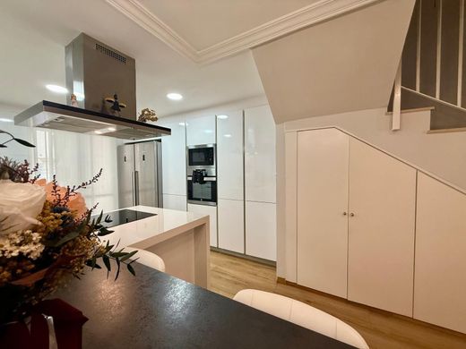 ‏וילה רב-משפחתית ב  ולנסיה, Província de València