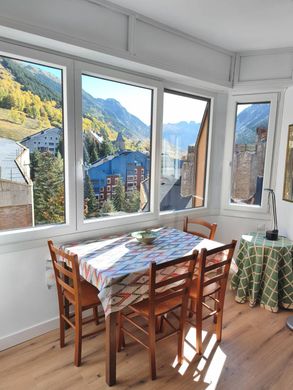 Apartment / Etagenwohnung in Baqueira-Beret, Provinz Lleida