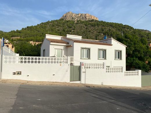 Einfamilienhaus in Calp, Alicante