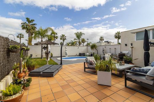 Semidetached House in Jerez de la Frontera, Cadiz