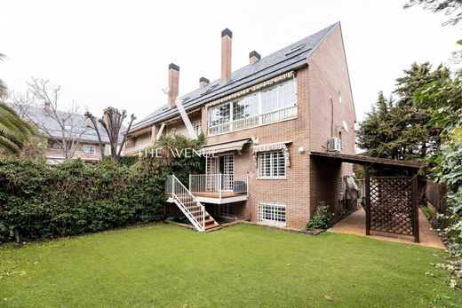 Luxury home in Pozuelo de Alarcón, Province of Madrid