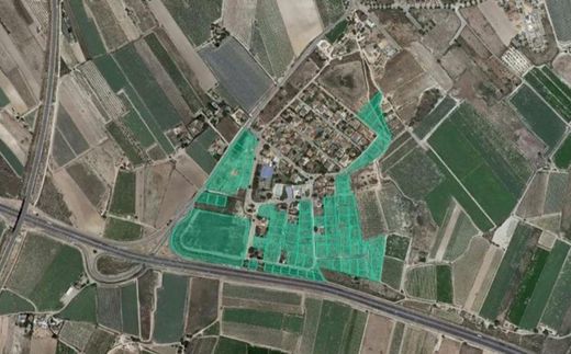 Land in Monforte del Cid, Alicante