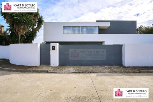 ‏בית חד-משפחתי ב  Vinaròs, Província de Castelló