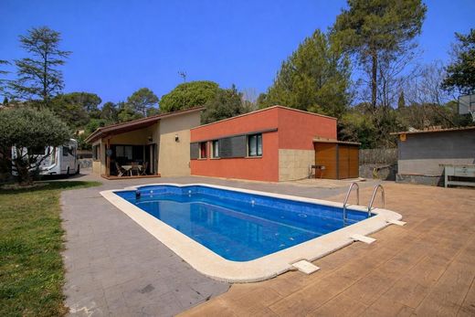 Частный Дом, Vacarisses, Província de Barcelona