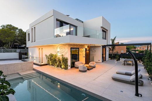 Вилла, Ла-Нусиа, Provincia de Alicante