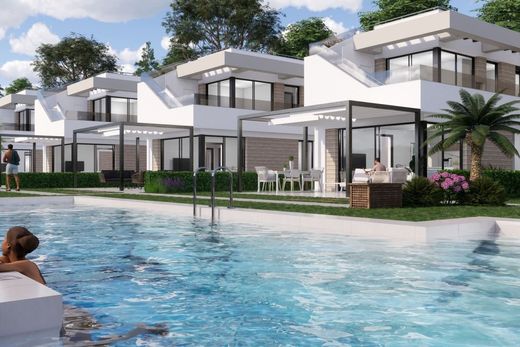Villa in Pilar de la Horadada, Alicante