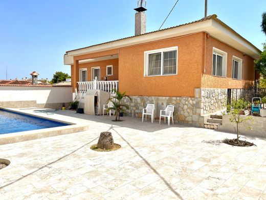Villa in Benijofar, Alicante