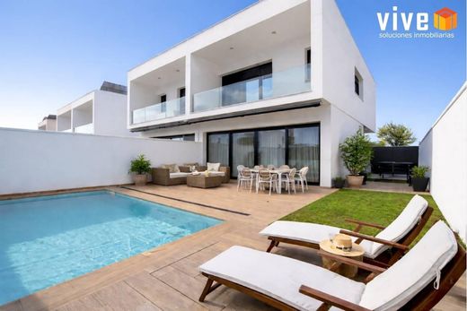 Chalet Pareado en Aljarafe, Provincia de Sevilla