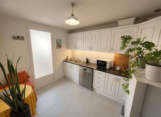 Apartment / Etagenwohnung in Sevilla, Andalusien