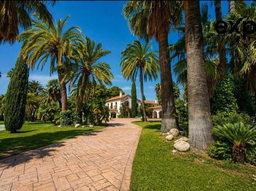 Detached House in Novelda, Alicante