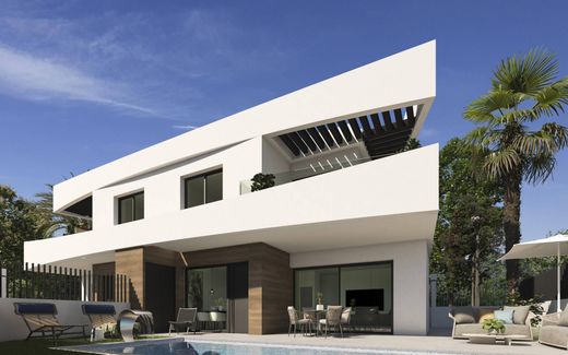 Luxury home in Dolores, Alicante