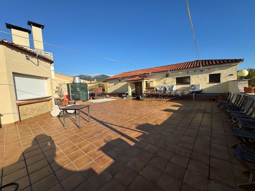 Edificio en Viladecaballs, Provincia de Barcelona