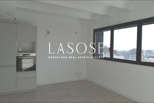 Apartment / Etagenwohnung in Barcelona, Provinz Barcelona