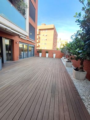 Piso / Apartamento en Cornellà de Llobregat, Provincia de Barcelona