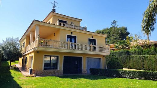Detached House in Picassent, Valencia