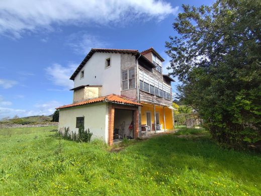 Casa en Castrillón, Asturias