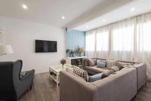 Apartment / Etagenwohnung in Valencia, Provinz Valencia